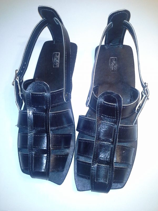 Swerve Men Leather Sandals (Black) With Buckle Straps