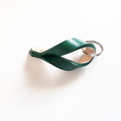 Twisted Key Chain Green